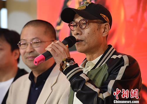 1017գLӰF(tun)˾ĔzӳκѺϰ鄢o(h)߅52ӰƬ߅ˡӳʽڱeӰƬ݄(κ)ӳʽo<a target='_blank' href='http://www.chinanews.com/'><p  align=