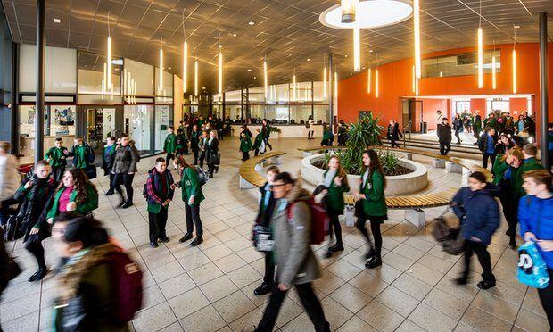 調(diào)查:英國家長最看重孩子學習成績 忽略幸福感